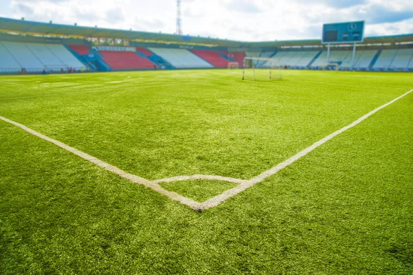 Trawa na stadionie piłkarskim — Zdjęcie stockowe