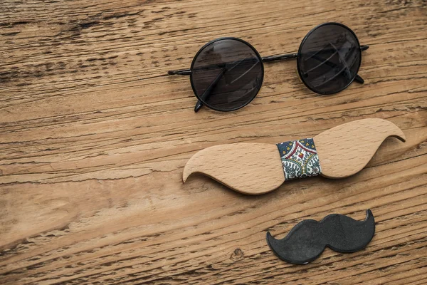 Óculos de sol e bigodes de papel — Fotografia de Stock