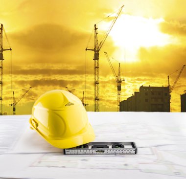 araçları sarı kask çekiç mala    