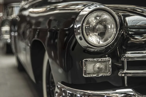 Old retro black car — Stock Photo, Image