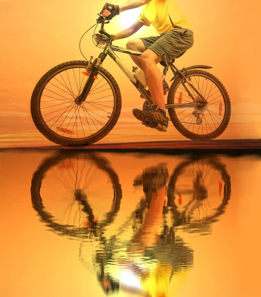 Bicicleta de bicicleta de montaña — Foto de Stock