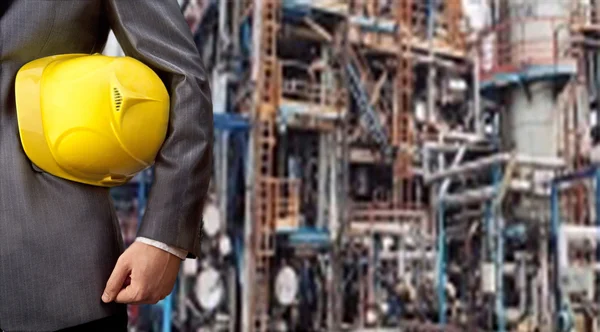 Ingénieur avec casque jaune — Photo