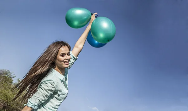 Windiger Tag Sommer Porträt Der Schönen Netten Frau Tragen Lässige — Stockfoto