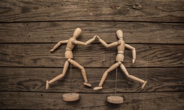 Ahşap küçük rakamlar elele 