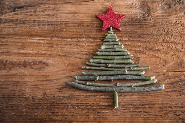 Yıldızlı Noel ağacı