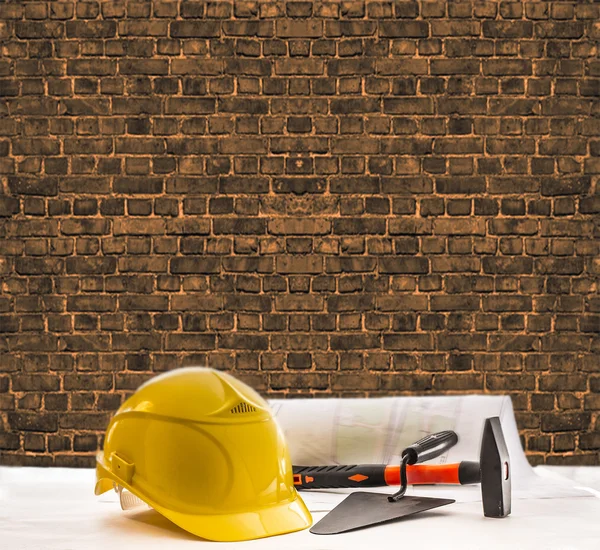 Herramientas de construcción y hardhat —  Fotos de Stock