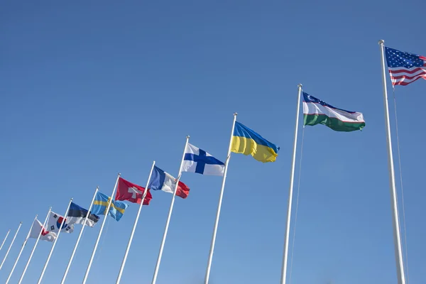 Rij van Europese vlaggen — Stockfoto