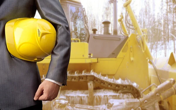 Sarı kask tutan mühendisi 