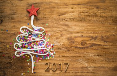 Noel ağacı konfeti ve dantel 