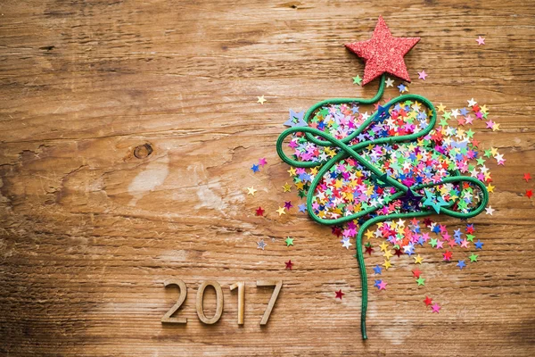 Árbol de Navidad de encaje, confeti —  Fotos de Stock