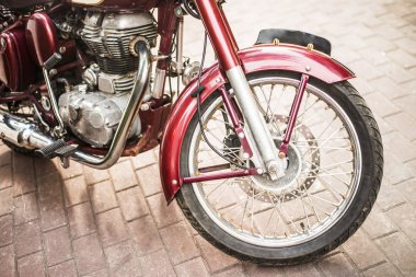 yeniden doğmuş Hint Royal Enfield klasik