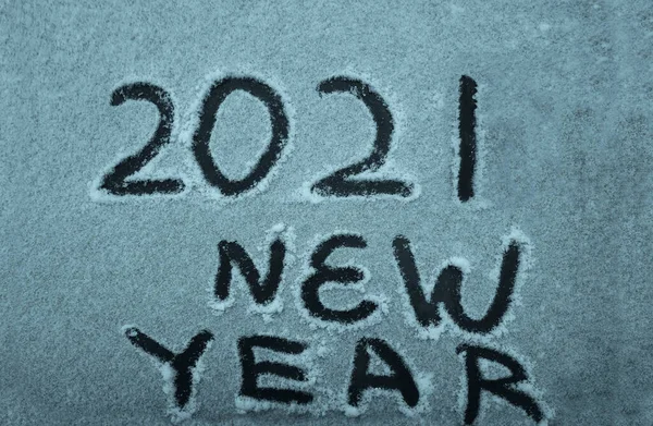 Nou Fericit 2021 Vacanță Iarnă Fundal Alb Zăpadă — Fotografie, imagine de stoc