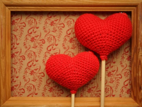 Dos Corazones Rojos Punto Marco Madera Feliz Idea San Valentín — Foto de Stock