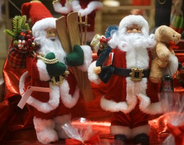 Noel Baba 'larla raflar, yeni yıl ve Noel güzel