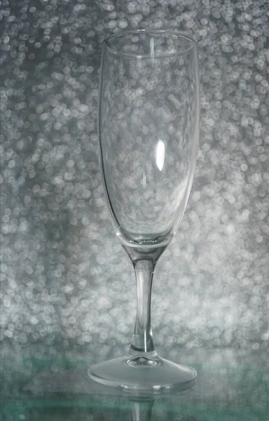 One Empty Wine Glasses Bokeh Background — Stock Photo, Image