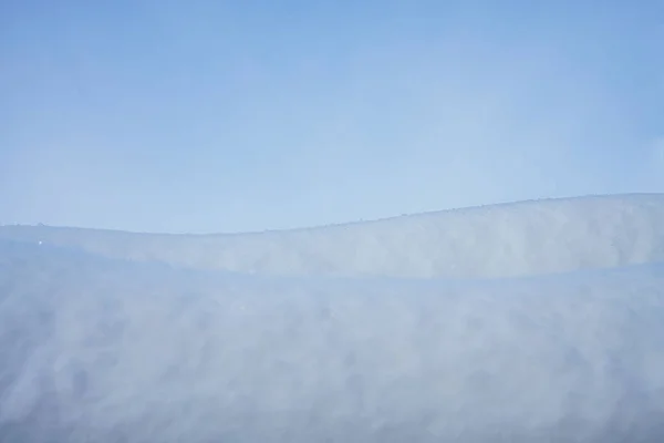 Fundo Inverno Com Céu Azul Camada Neve Contexto Invernal — Fotografia de Stock