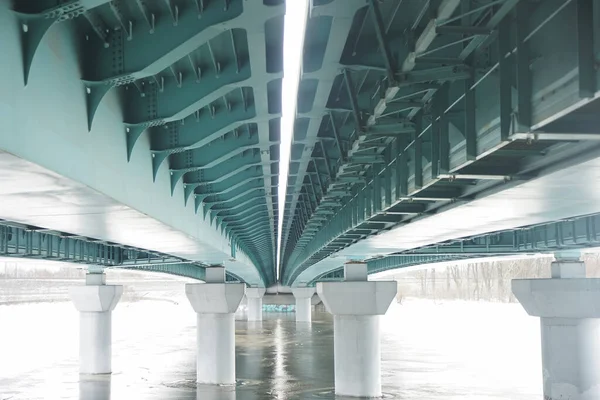 Debaixo Rio Ponte Nova Ponte Rodoviária Concreto Armado Ferro Vista — Fotografia de Stock