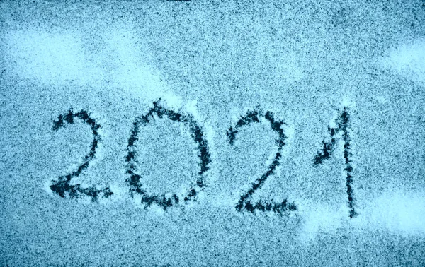 雪の碑文2021年幸せな新年 休日の背景 トップビュー — ストック写真