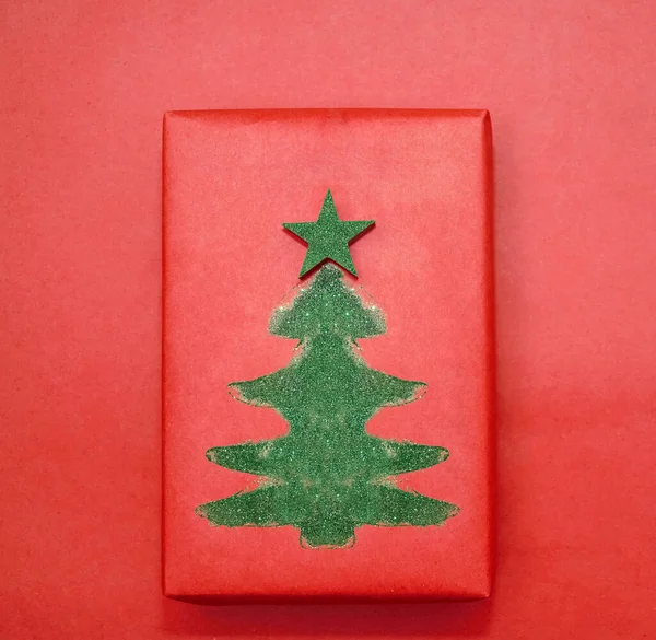 Рождественская Подарочная Коробка Завернутая Бумагу Звезда Рождественская Елка Блеска Пустое — стоковое фото