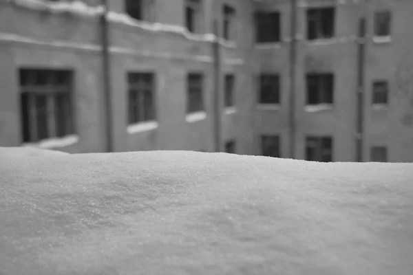 Old Residential Window Snow Landscape Snowdrift Window Abstract Winter Backdrop — Stock Photo, Image