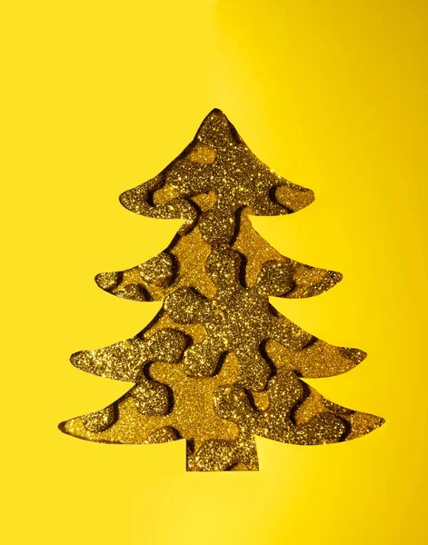 Sign Symbol Golden Christmas Tree Made Yellow Snowflakes — 스톡 사진