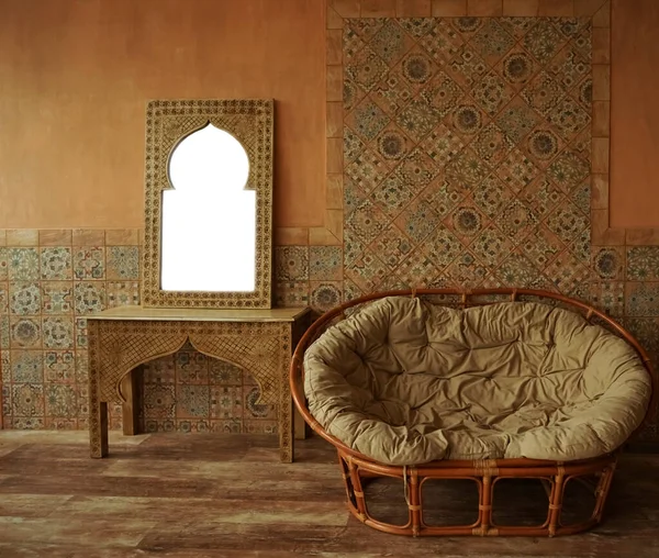 Interieur Asiatischen Stil Couch Mit Holztisch Vorhanden Modernes Sofa Antike — Stockfoto