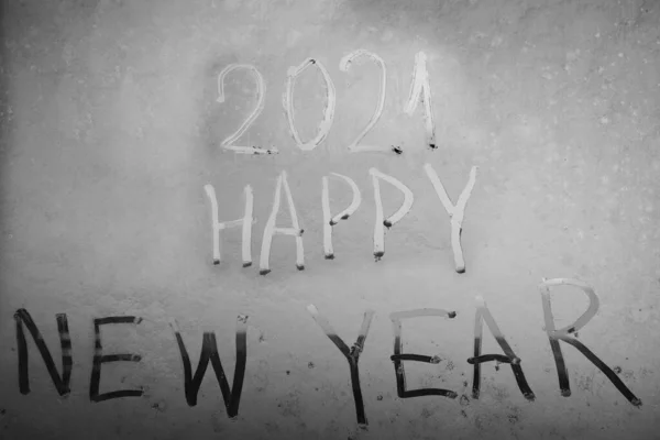 Číslo 2021 Malované Sněhu Šťastný Nový Rok Nápis Blahopřání — Stock fotografie
