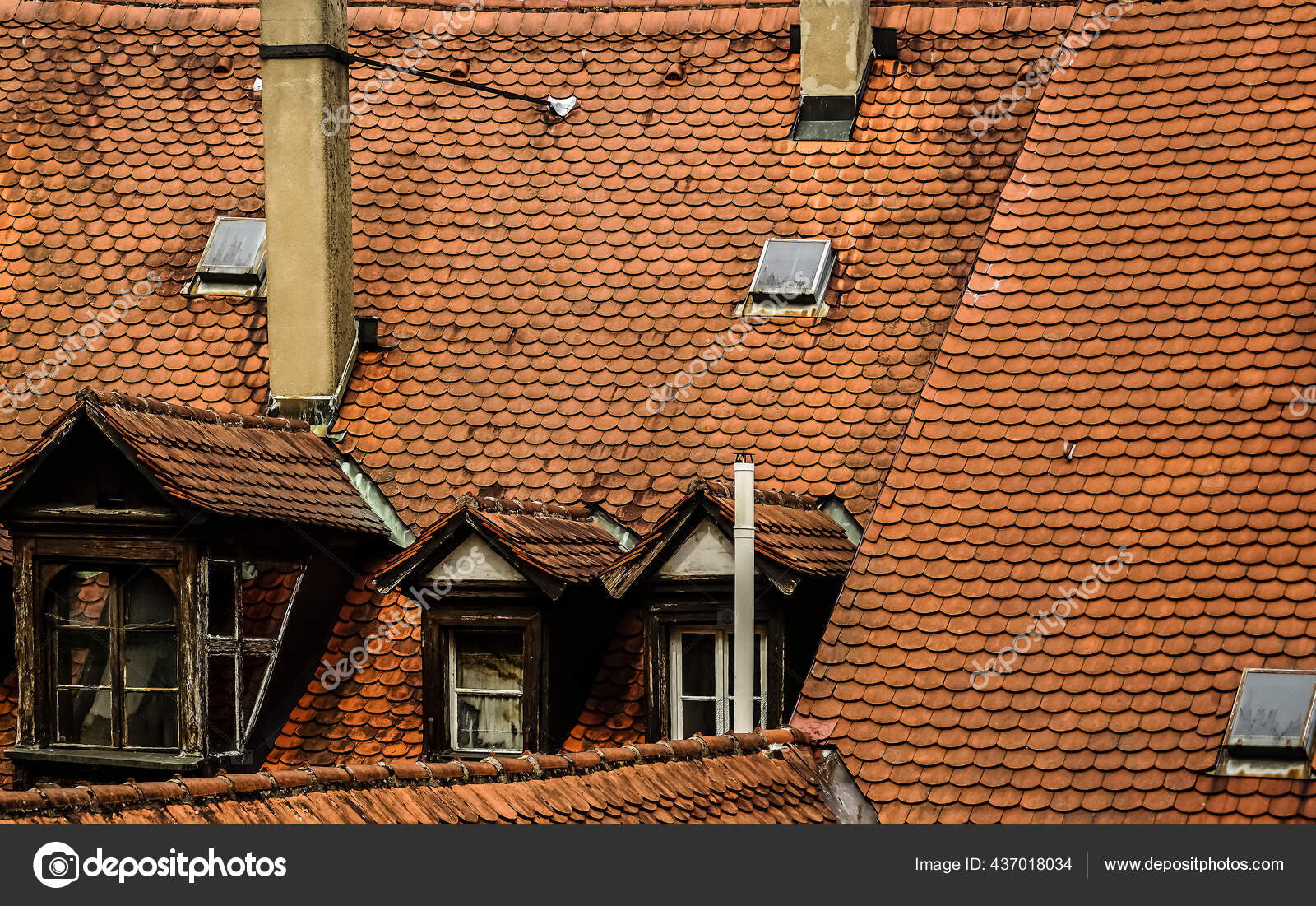 Коричневая Старая Крыша Черепица Европейский Дом Винтажная.