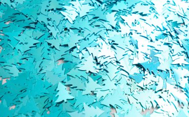  Noel ağacı şeklinde konfeti. Noel, kış, yeni yıl konsepti. Düz yatış, üst görünüm