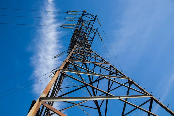 Elektryczne Linie Przesyłowe Zachodzie Słońca Wieża Wysokiego Napięcia Niebieskie Niebo — Zdjęcie stockowe