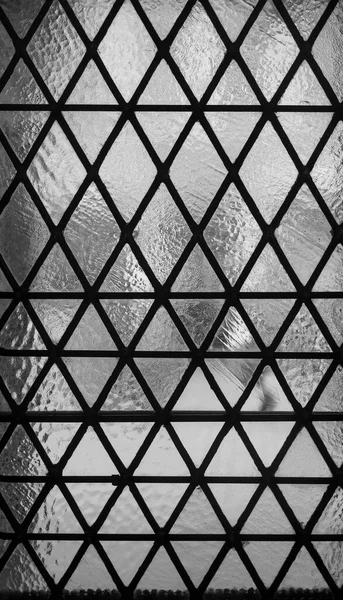 Porte Fenêtre Verre Fermée Avec Grille Métal Noir Comme Concept — Photo