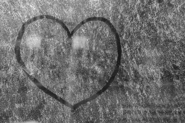 One Heart Painted Dirty Glass Background Window Backdrop 14Th February — Stock Photo, Image