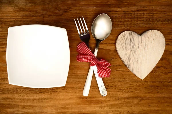 Gabel Löffel Holzherz Feiern Sie Den Valentinstag Leerer Quadratischer Weißer — Stockfoto