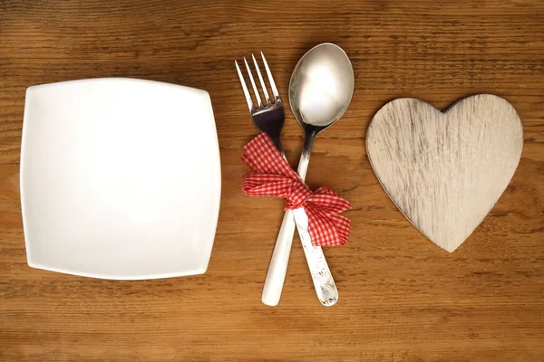 Gabel Löffel Holzherz Feiern Sie Den Valentinstag Leerer Quadratischer Weißer — Stockfoto