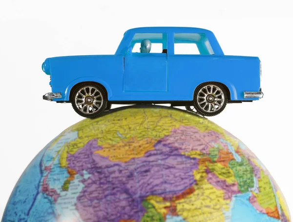 Auto Kovový Model Hračky Zeměkouli Izolované Bílém Pozadí Prázdné Místo — Stock fotografie
