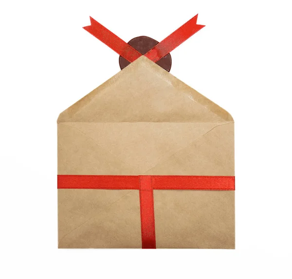 Geöffneter Umschlag Mit Wachssiegel Und Roter Schleife Hochzeitseinladung Braunes Bastelpapier — Stockfoto