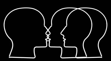 İki insan kafası şeklinde halojen lambalar. Açık fikirli