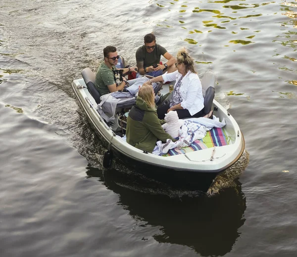 Amsterdam Niederlande Juli 2019 Familienkreuzfahrt Auf Einem Boot Entlang Einer — Stockfoto