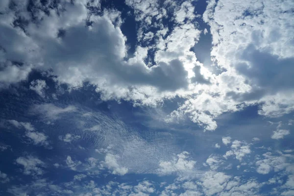 Blue Sky White Clouds Sunny Day Background — 图库照片