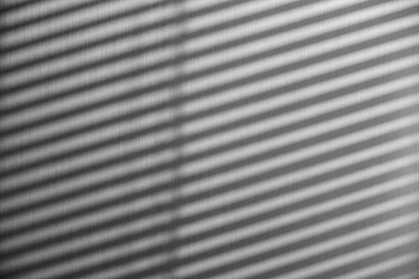 Γκρι Μεταλλικό Φράχτη Σκιά Του Ήλιου Γκρι Φόντο Τοίχο — Φωτογραφία Αρχείου