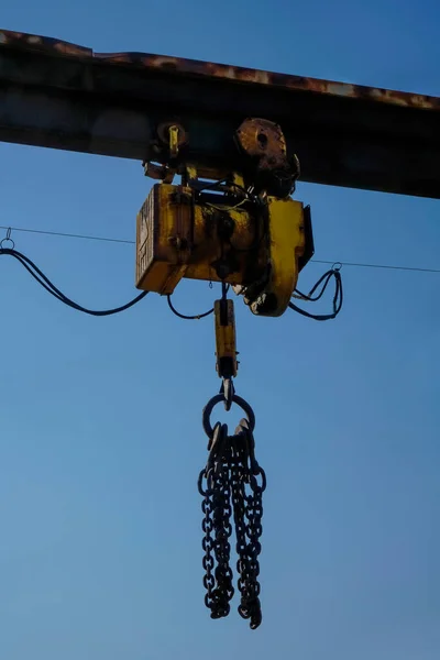 Hook Gantry Crane Chain Lifting Heavy Loads Background Metal Beam — Stock Photo, Image
