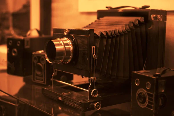 Câmera Filme Manual Antiquado Retro Cerca 1950 Mesa Madeira Estilo — Fotografia de Stock