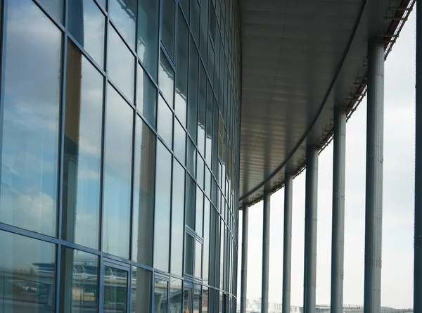 Abstrakt Blå Glasvägg Från Byggnad Bakgrund Business Building Suddig Bakgrund — Stockfoto