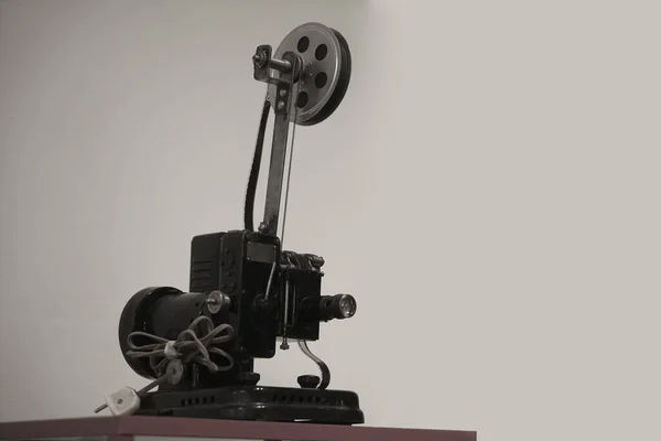Фільм Проектор Білому Чорному Тлі Дротом Вилкою — стокове фото