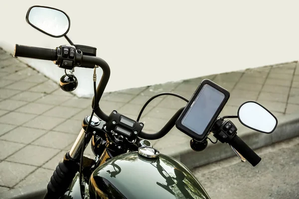 Motocicleta Con Gps Electrónico Volante Teléfono Móvil Cubierto — Foto de Stock