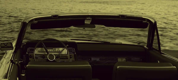 Американский Классический Кабриолет Белый Ретро Колет Заката Вид Сбоку Летний — стоковое фото