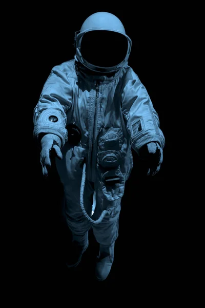 高压氧宇航员防护服 蓝色背景的头盔飞行员 空间服航天员 — 图库照片
