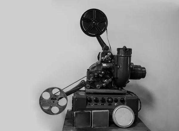 Filmcamera Zonder Statief Het Beeld Van Filmcamera Geïsoleerd Muurachtergrond — Stockfoto