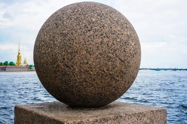 Vasilyevsky Island Und Neva River Morgengrauen Mit Granitkugel Vor Sankt — Stockfoto