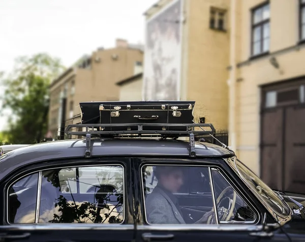 Suitcases Tied Rope Car Roo — Stock Photo, Image